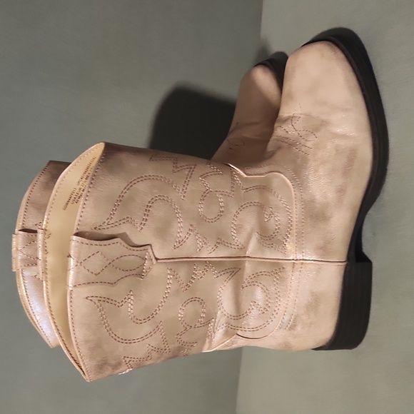 wonder nation Other - WONDER NATION. SIZE 5. Metallic Western Boots